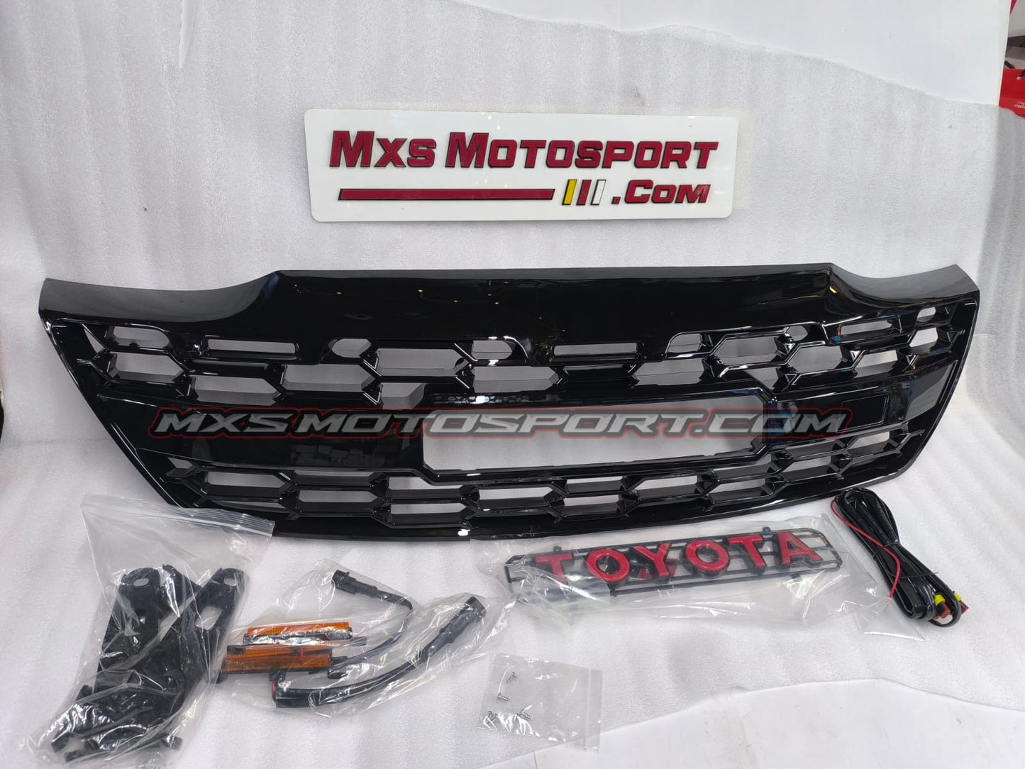MXS4021 Front Grill For Toyota Fortuner