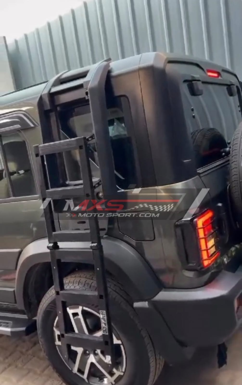 MXS4273 Deployable Folding Roof Side Ladder For Mahindra Thar Roxx (Defender Style)