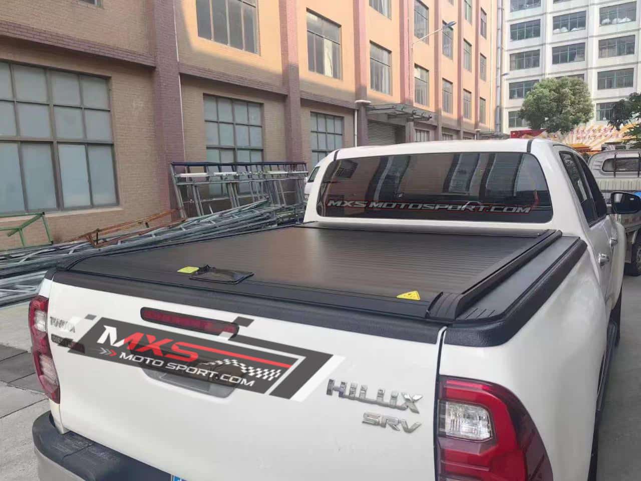 MXS4334 Manual Roller Shutter for Toyota Hilux