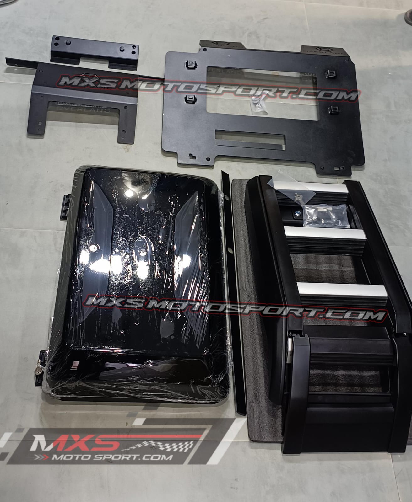 MXS4338 THAR ROXX SIDE LADDER + SIDE UTILITY BOX DEFENDER STYLE (COMBO KIT)