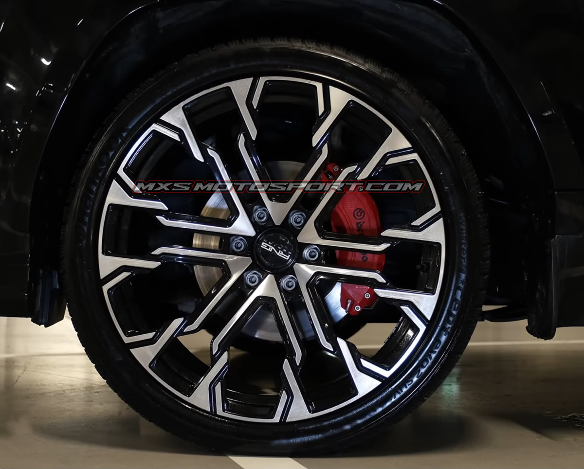 MXS4763 LAND CRUISER 300 GR SPORT | 20-Inch Forged Alloy Wheels