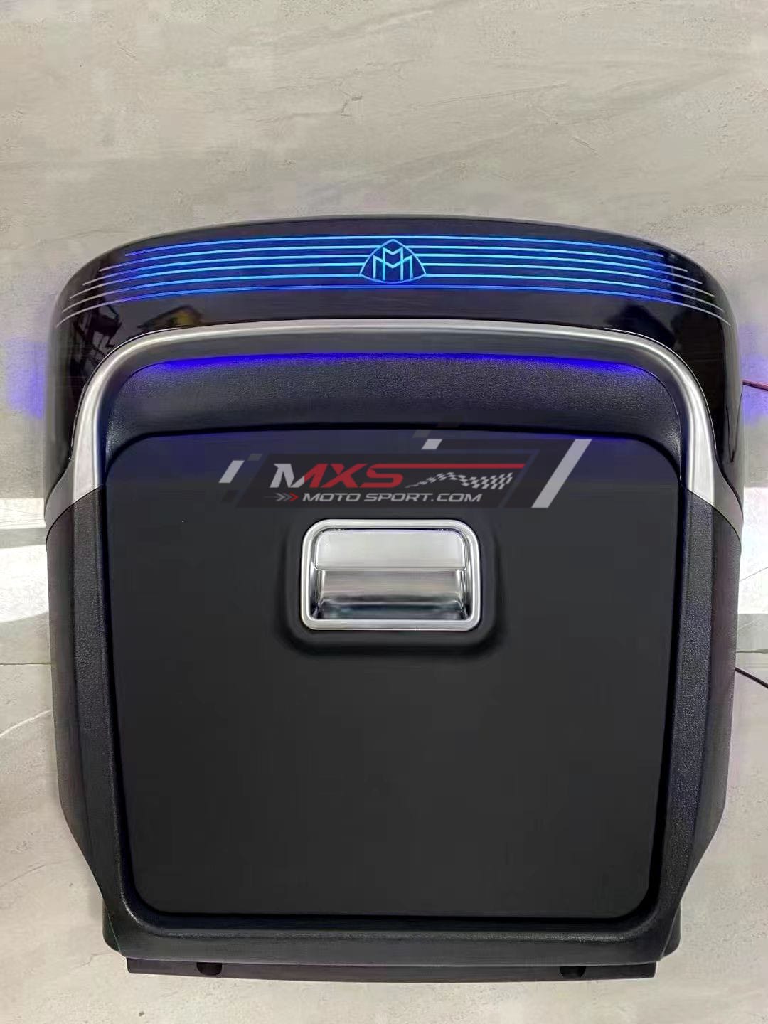 MXS4622 Grand Lounge Organizer with Dining Console – Maybach Series