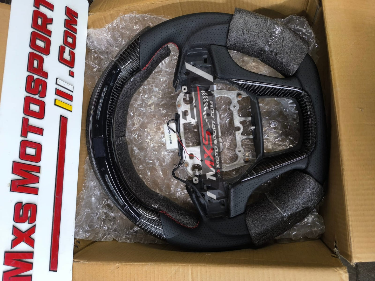 MXS4116 Real Carbon Fiber Steering Wheel with REV DISPLAY For Mahindra Thar