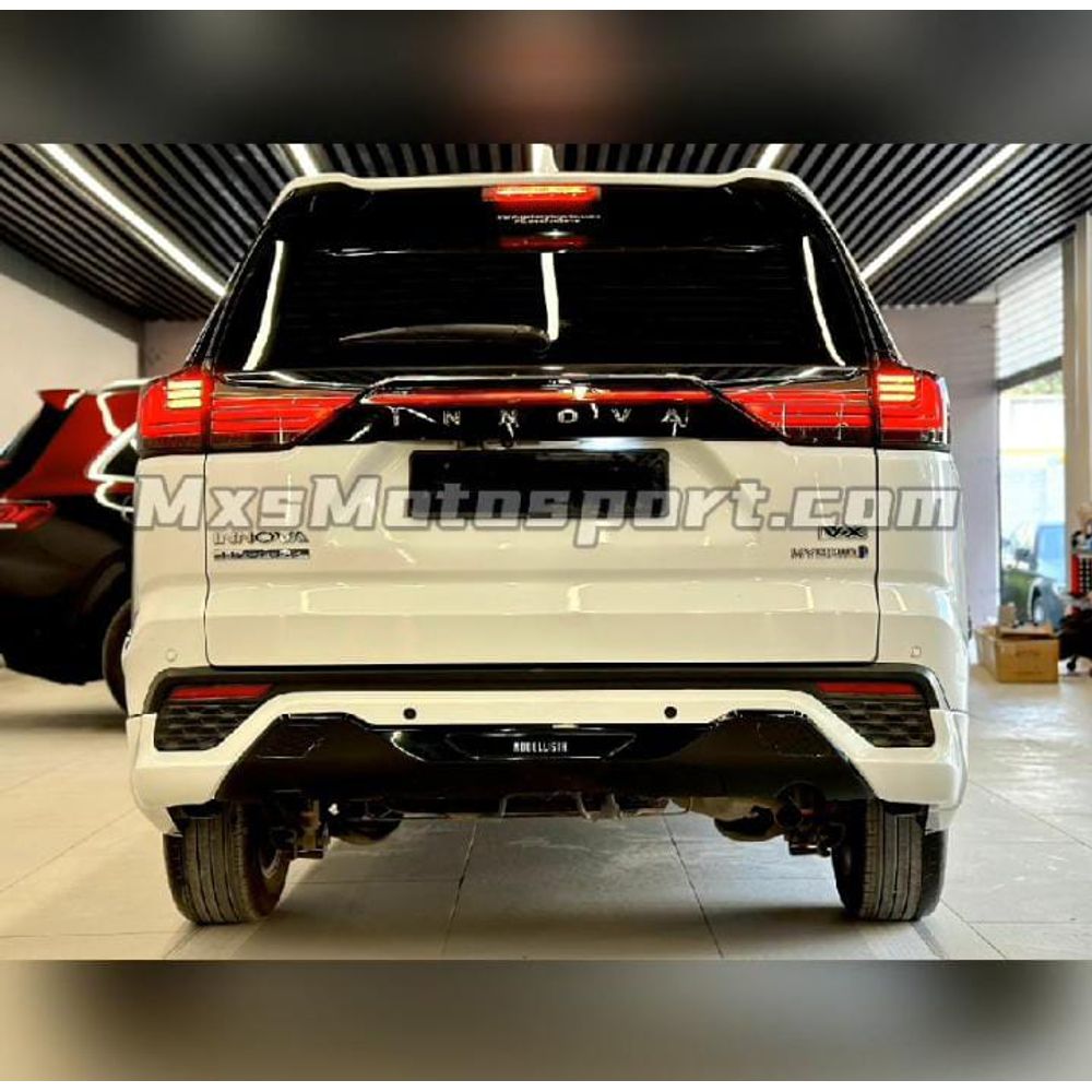 MXS4110 MODELLISTA BODY KIT Toyota Innova Hycross