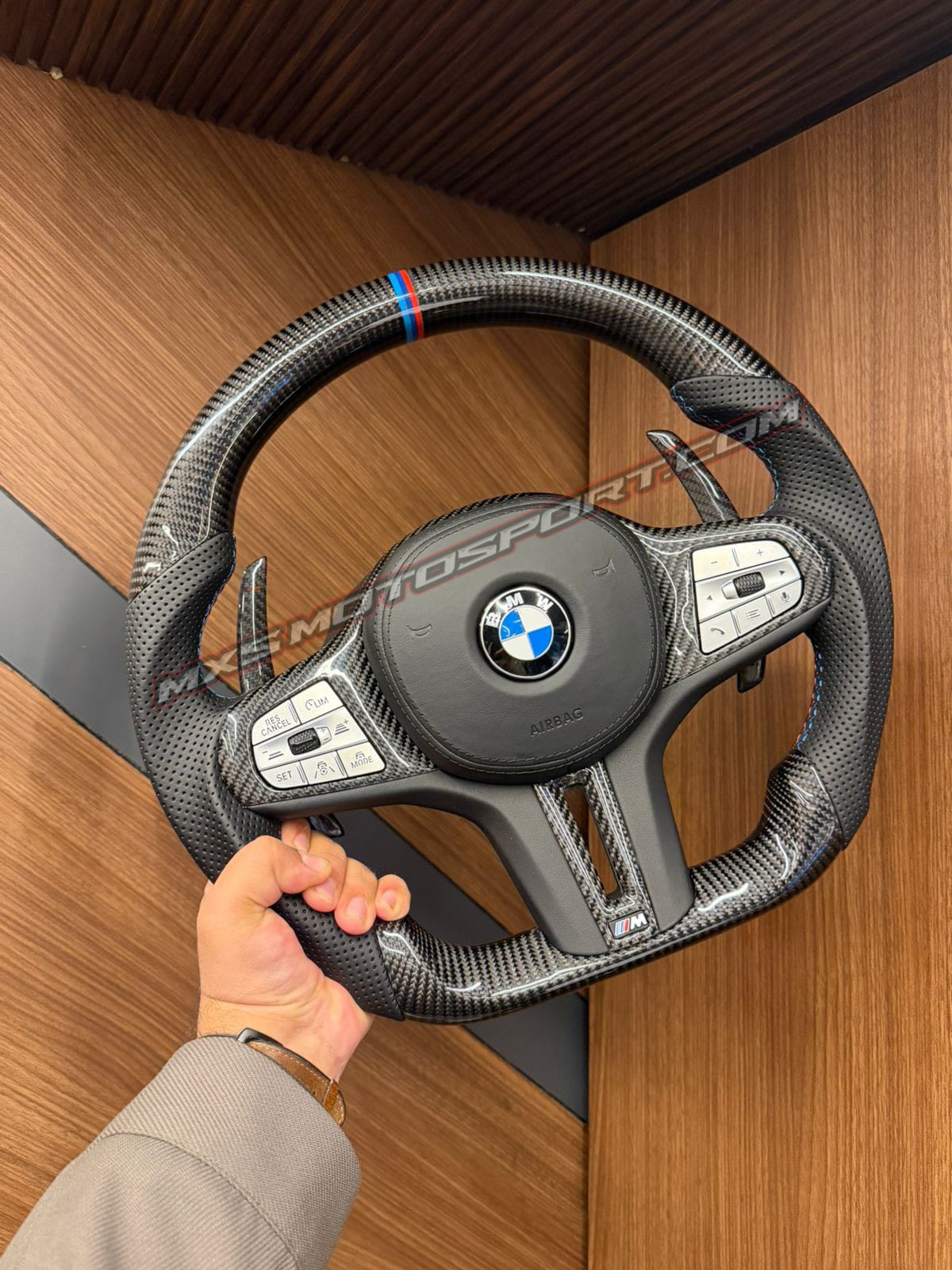 MXS4595 BMW G Series Carbon Fiber Steering