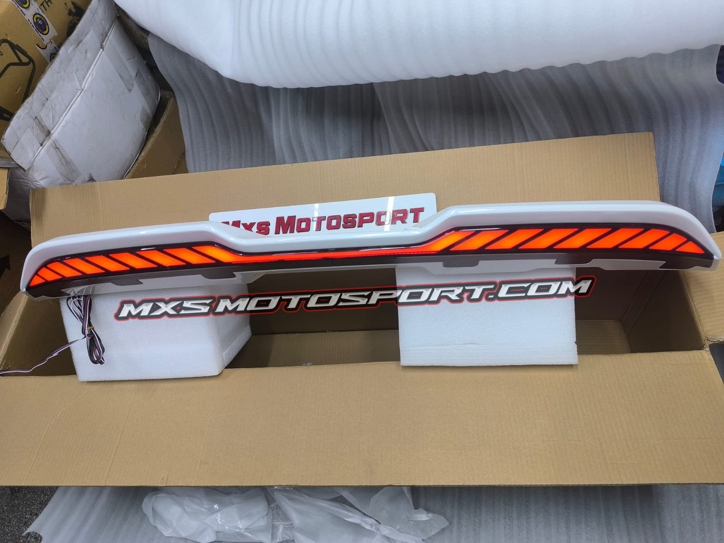 MXS4403 Rear Matrix LED Roof Spoiler Land Cruiser 300