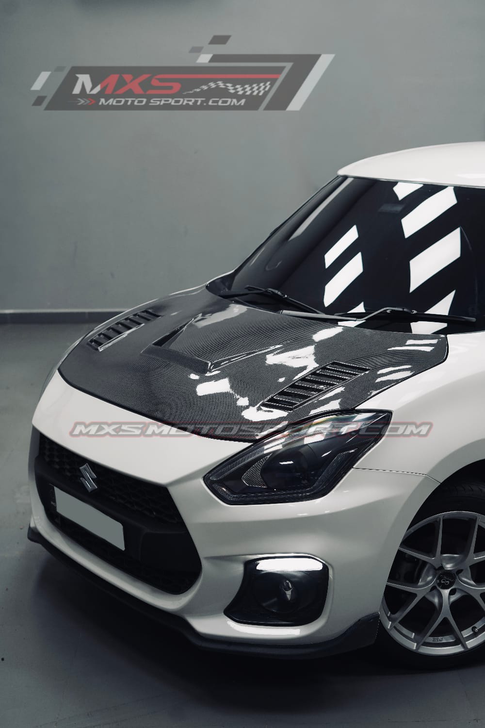 MXS4517 Carbon Fiber Bonnet Hood Maruti Suzuki Swif (2018–2023)