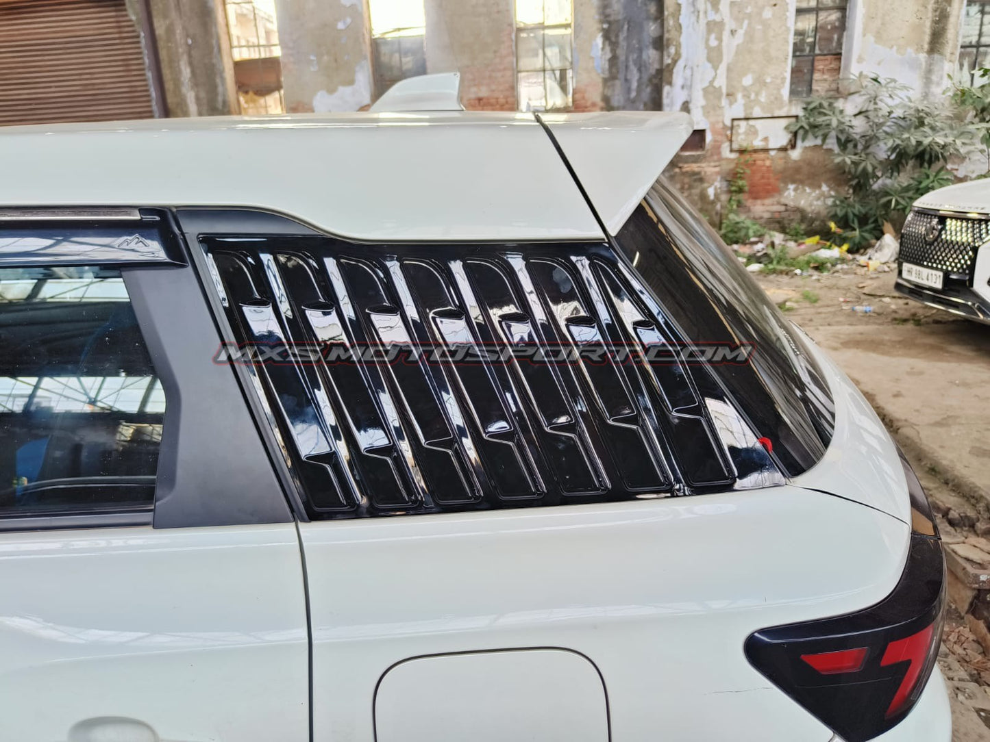 MXS4529 AeroFlow Window Louvers – Glossy Black Maruti Brezza 2022 Onwards