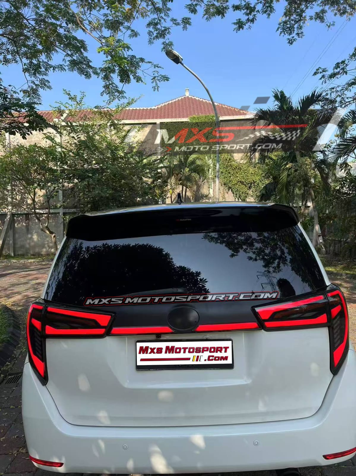 MXS4579 Signature-X LED Tail Lights for Toyota Innova Crysta
