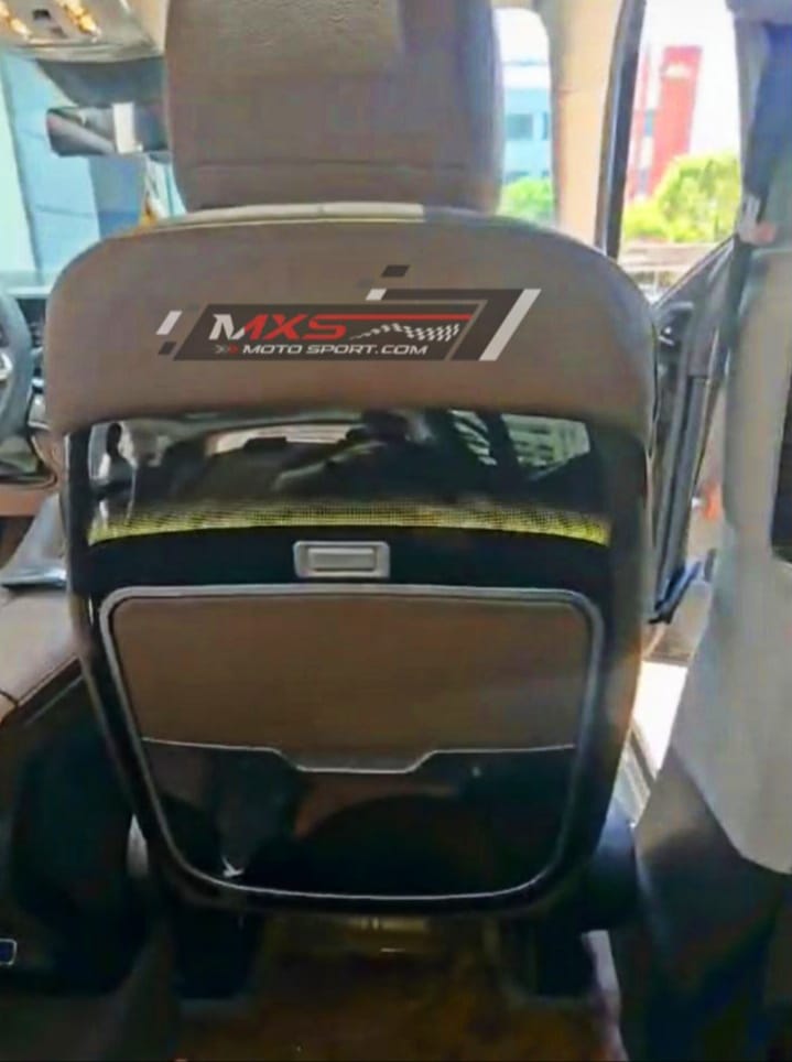 MXS4623 Grand Lounge Seat Organizer with Executive Food Tray