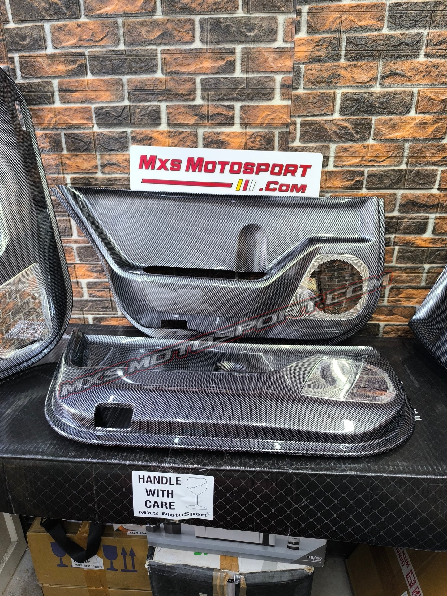 MXS4672 Carbon Fibre Door Panel Covers For Innova Hycross