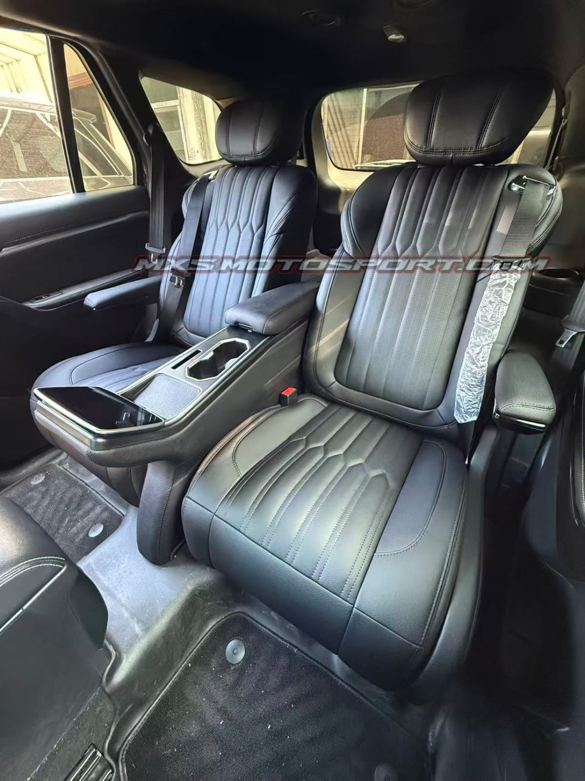 MXS4682 Executive Lounge Seats – Ford Endeavour Luxury Recliner Package