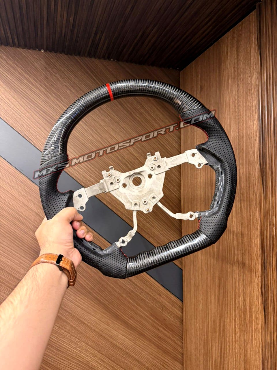 MXS4588 Hyundai OE Carbon Fiber Steering Wheel