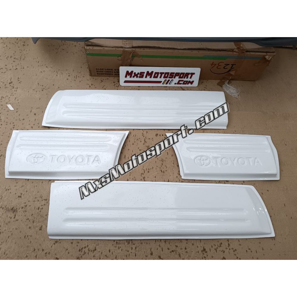 MXS3955 Toyota Fortuner Side Door Cladding